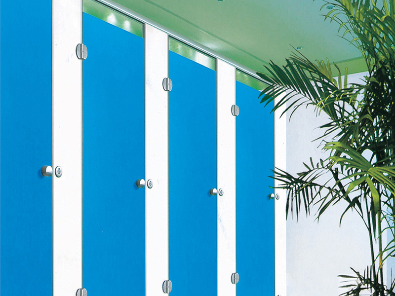 藍白撞色鋁蜂窩板-公共衛生間隔斷
