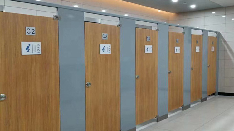 不銹鋼蜂窩板衛(wèi)生間隔斷板材怎么樣？